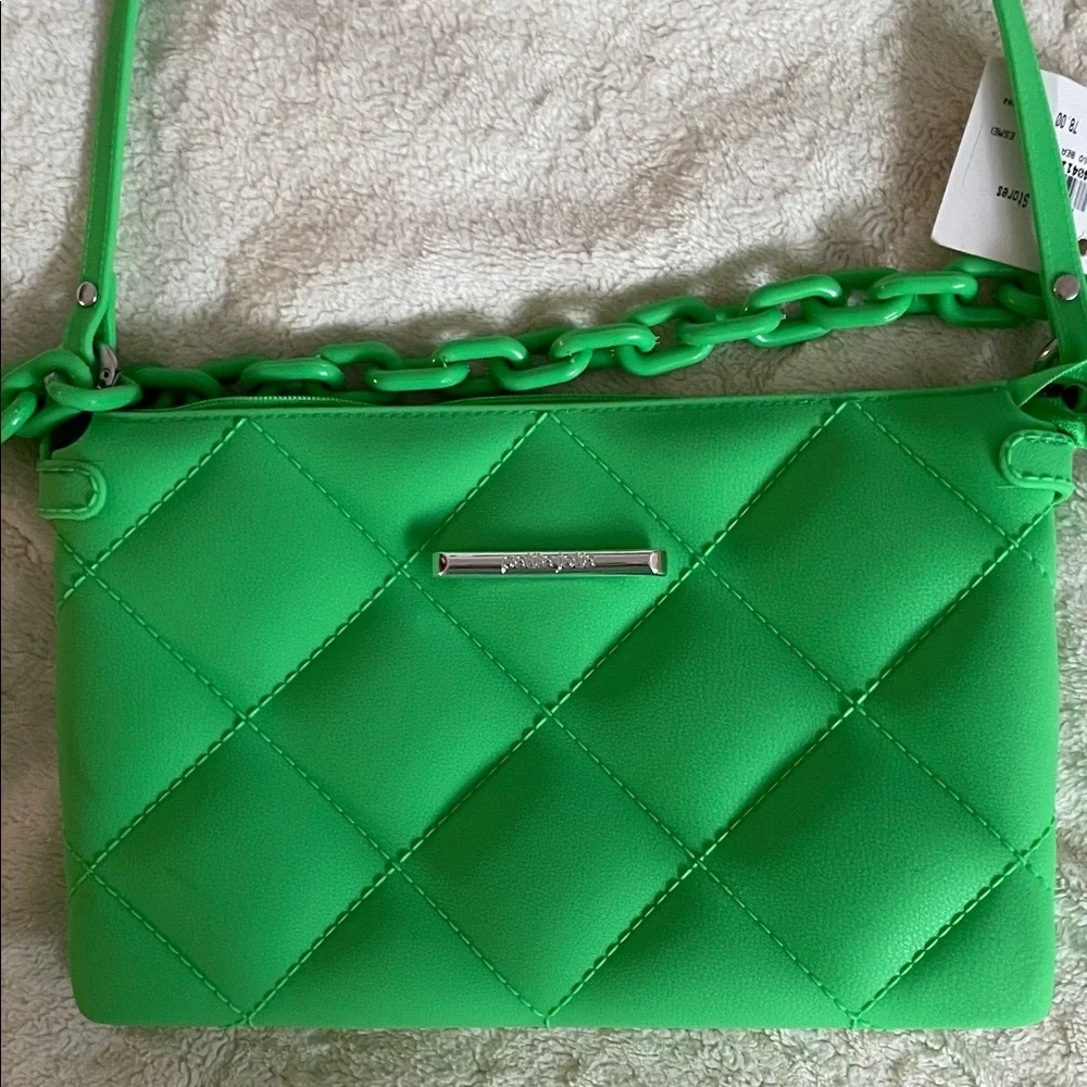 💚 PETITE JOLIE💚 Green Quilted Shoulder BAC - Picture 2 of 10